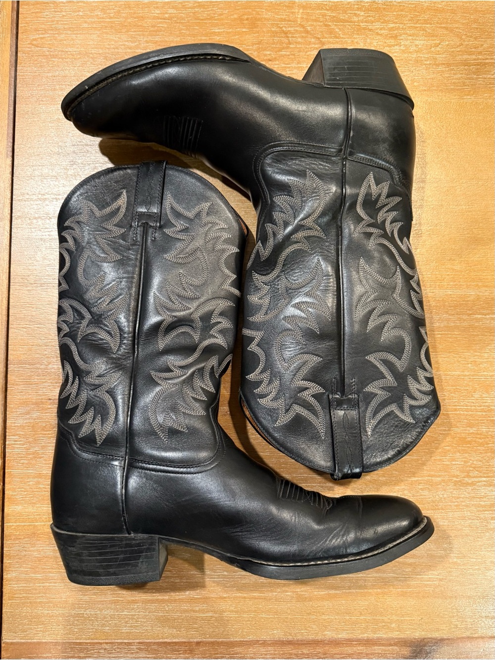 Ariat Men’s Legend Cowboy Boots Black Embroidered Round Toe Sz 13D *FLAW* - Picture 12 of 16